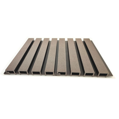 Pannello di rivestimento in legno composito a parete con pannello scanalato ODM WPC per la decorazione esterna interna