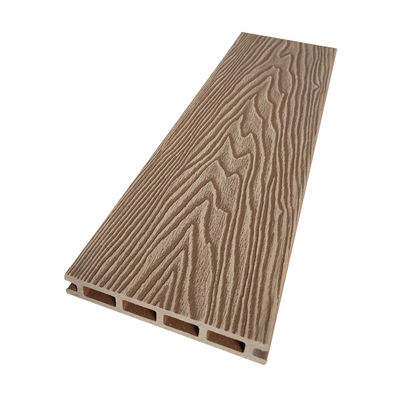 Elegante terrazza in WPC impermeabile in rilievo 3D per giardino e balcone