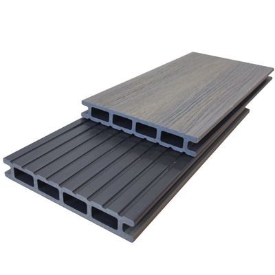 Bellissimo pavimento in legno decorativo progettato da Garten Co Extrusion WPC