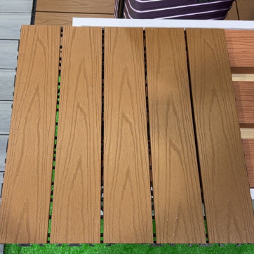 Pavimenti in WPC serie Luxury 500x500: l'artigianalità definisce l'eccellenza