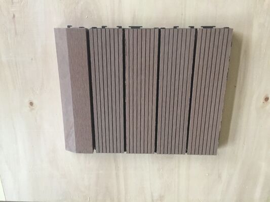 Piastrelle per ponte in WPC ad incastro 30x30 cm Pavimentazione per patio fai-da-te per spazi esterni domestici