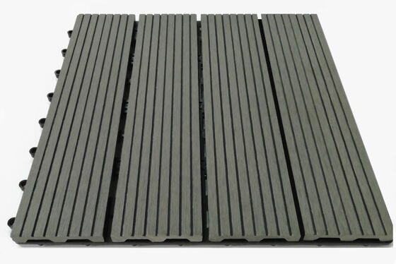 Piastrelle per ponte in WPC ad incastro 30x30 cm Pavimentazione per patio fai-da-te per spazi esterni domestici