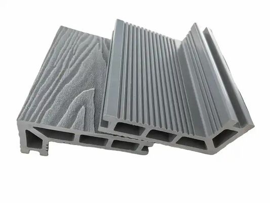 Telaio per porte e finestre con rivestimento in WPC impermeabile