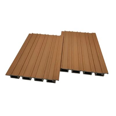 Rivestimento murale per esterni in WPC da 26 mm per uso giardino
