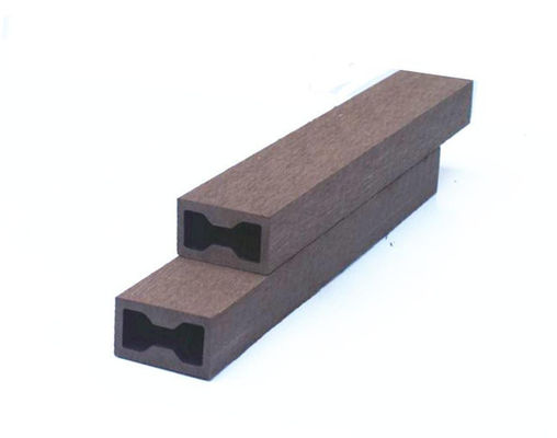 Pavimento per pavimentazione composita in Wpc con travetti in legno di plastica per esterni da 30 * 51 mm