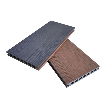 Decking in WPC coestrusione per uso esterno